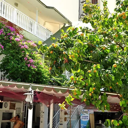 Oda ve Kahvaltı Uysal