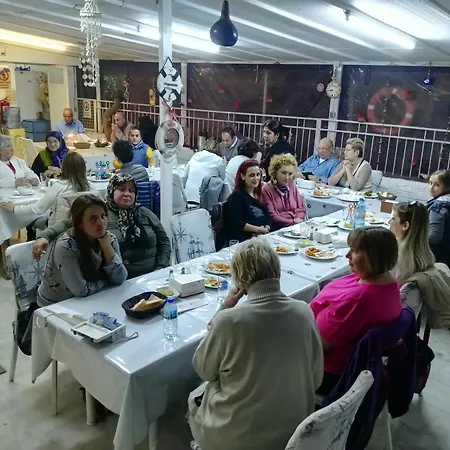 Uysal Oda ve Kahvaltı